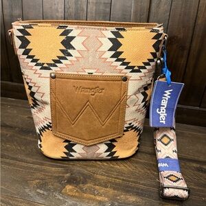 NWOT Wrangler Southwestern Crossbody Bag